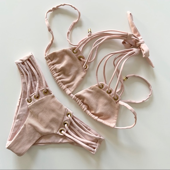 Beach Bunny Other - Beach Bunny Rib Tide Bikini